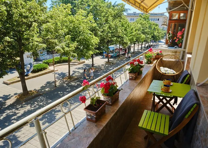 Luxury Nevena - Bogoridi Super Centre Апартаменты