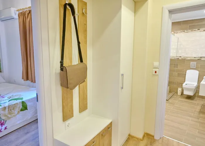 Luxury Nevena - Bogoridi Super Centre Апартаменты *